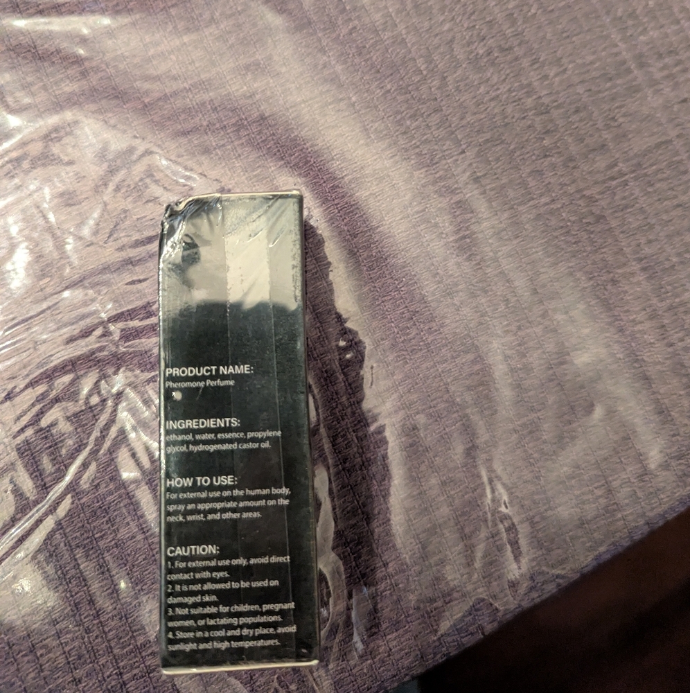 New Unopened Package G O D A Women's Pheromone Perfume - Picture 2 of 3